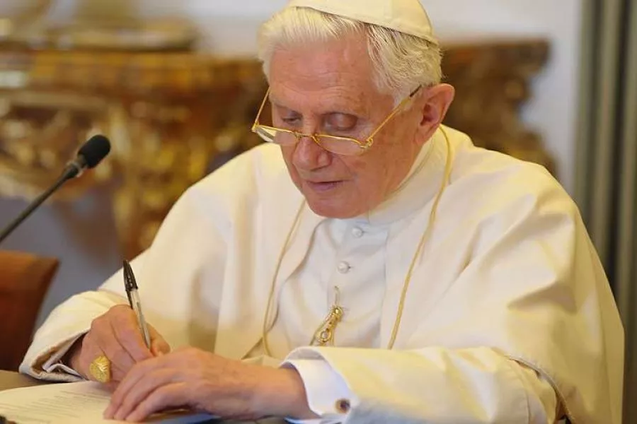 Paus Benedictus XVI, pictured in 2010. (photo: L'Osservatore Romano / Vatican Media)