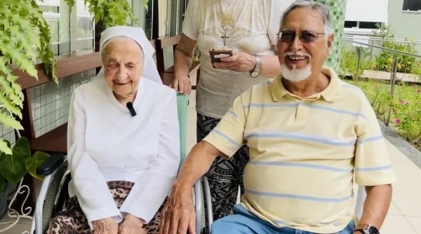 Zuster Inah Canabarro en haar neef Cleber Canabarro. Beeld: ACI Digital