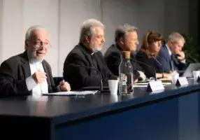 Persconferentie 27 oktober secretariaat van de Bisschoppensynode (photo: Daniel Ibanez/CNA / EWTN)