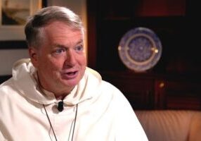 Aartsbisschop Anthony Fisher van Sydney sprak met EWTN ter gelegenheid van de Synode over Synodaliteit. (foto: EWTN Nieuws)
