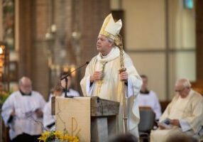 Mgr Rob Mutsaerts 12,5 jaar Bisschop Maart 2023 Foto (c) Marc de Koning 